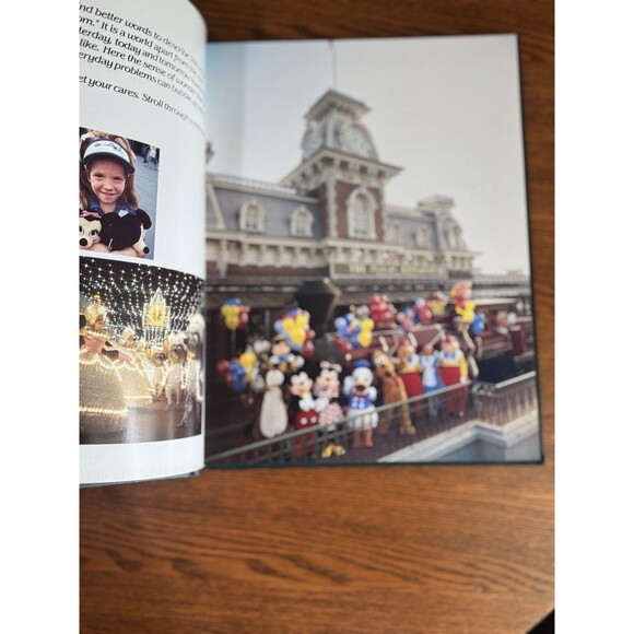 VTG 1986 Walt Disney World Theme Park Epcot 15th Anniversary Picture Book HC - Picture 3 of 4